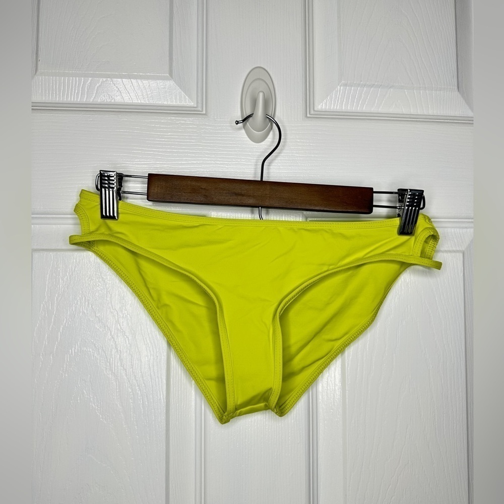 NWOT L *Space Rachel Hipster Cut-Out Bikini Swim Bottom Lime Light M